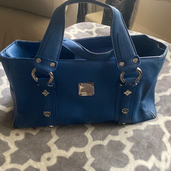 Authentic MCM bag - Picture 6 of 12